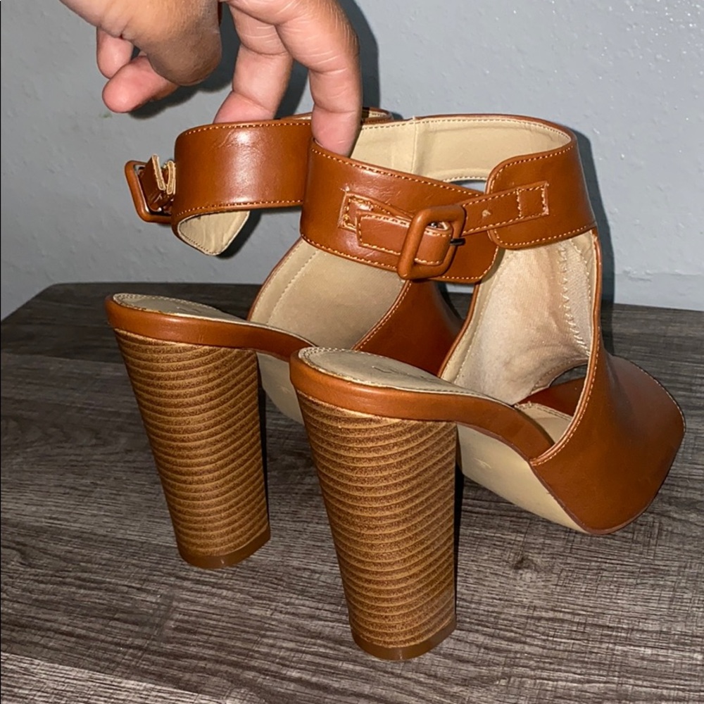 Boots - Picture 3 of 4